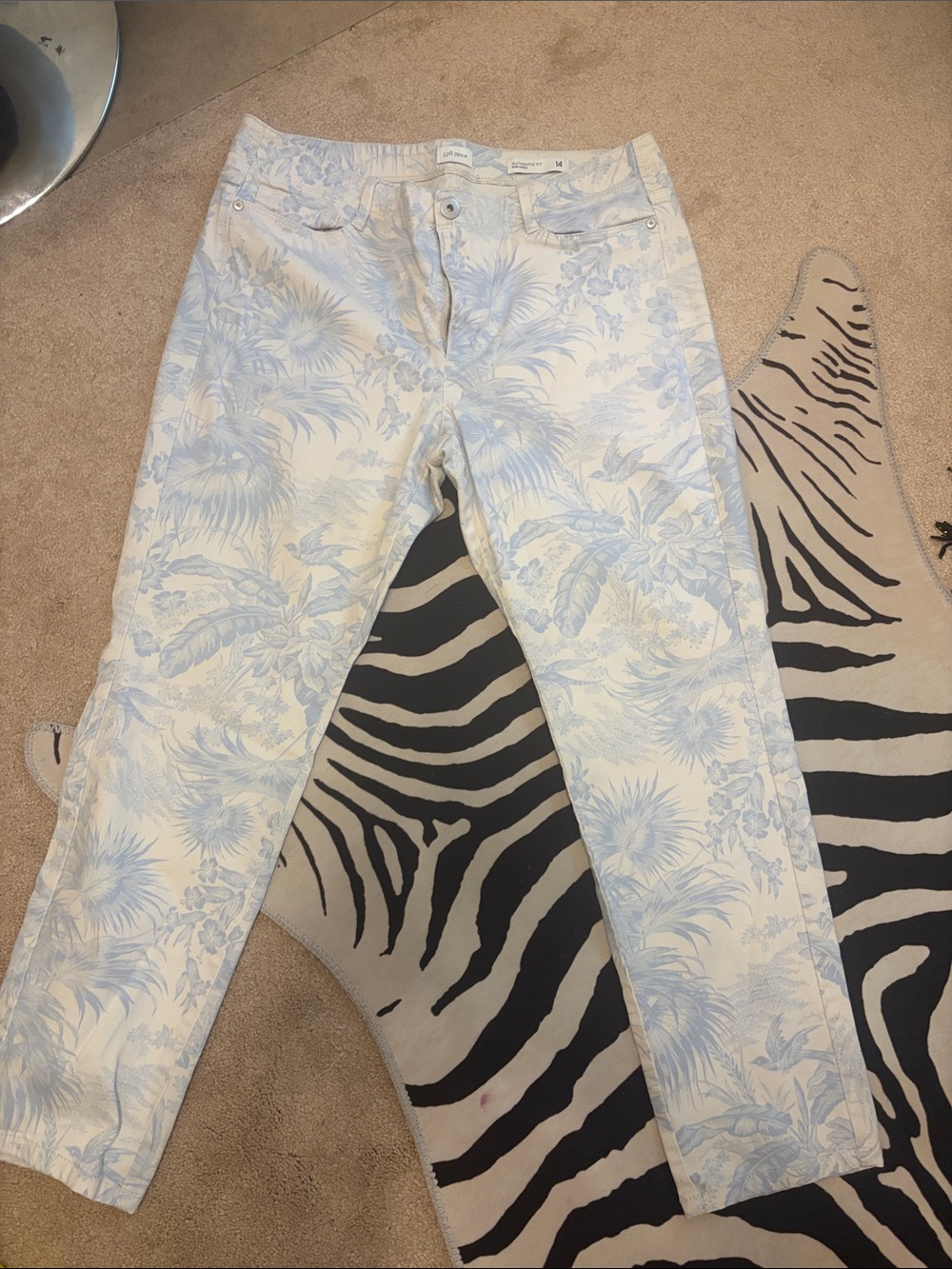 J. Jill Light Blue & White Floral pattern Straight-Leg Jeans